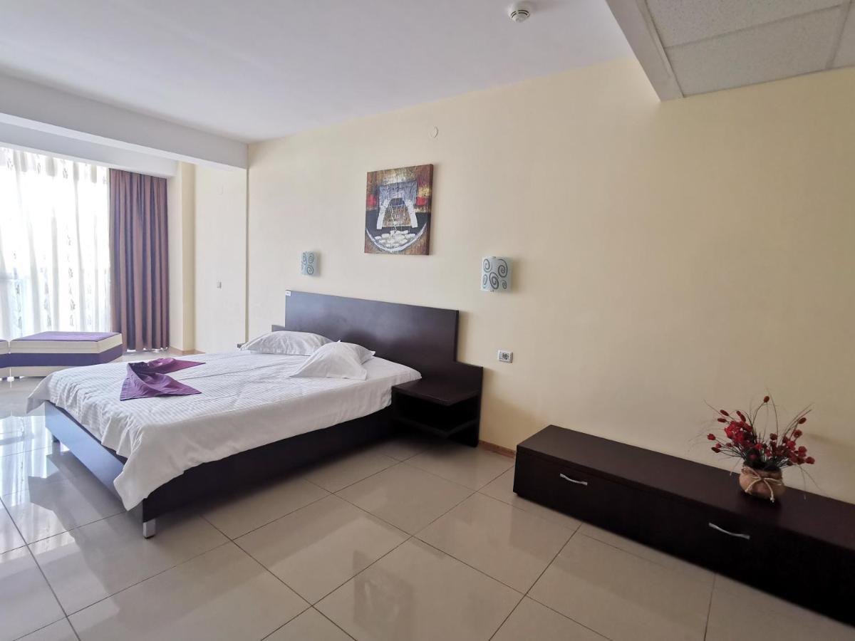 Hotel Fortuna เอโฟริเอนอร์ด ภายนอก รูปภาพ