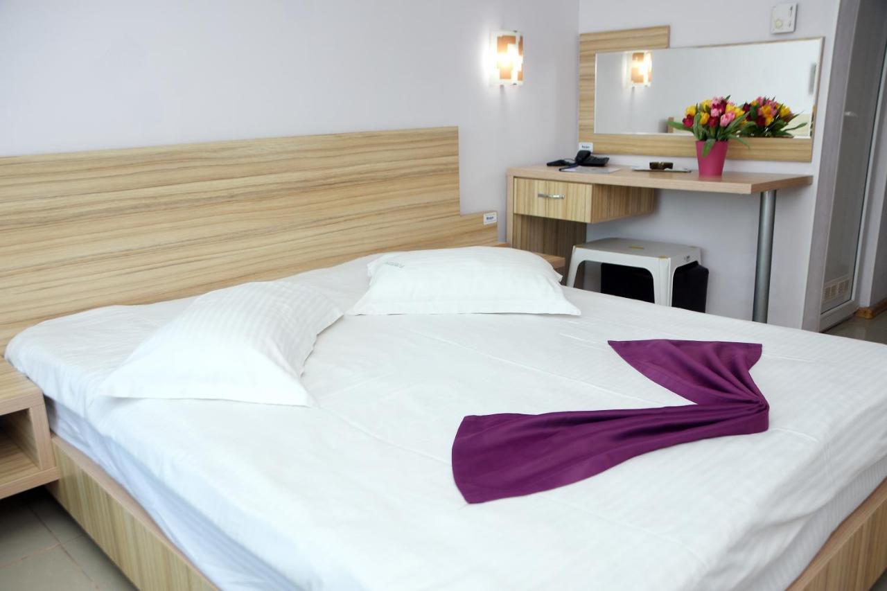 Hotel Fortuna เอโฟริเอนอร์ด ภายนอก รูปภาพ